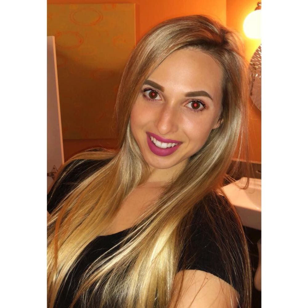 Meet your Posher, Brooke